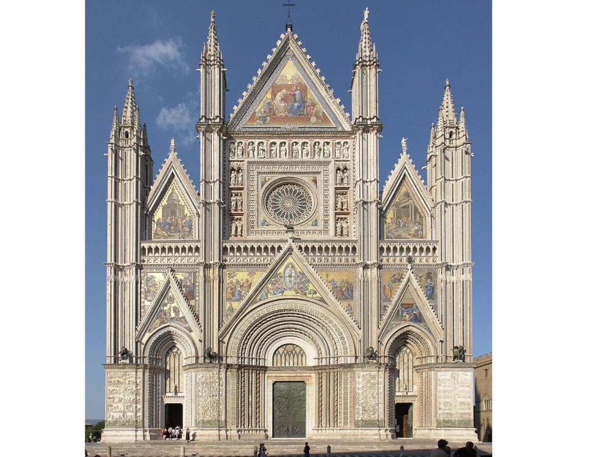 Stanza Con Bagno Privato Orvieto Centro Storico, Aria Condizionata NETFLIX Vicino al Pozzo della Cava Carvajal Rooms Esterno foto