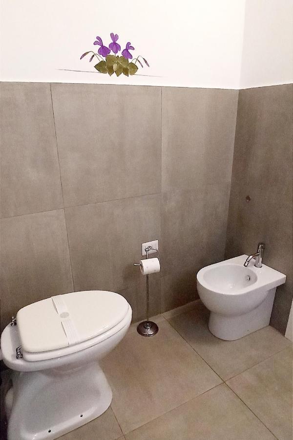 Stanza Con Bagno Privato Orvieto Centro Storico, Aria Condizionata NETFLIX Vicino al Pozzo della Cava Carvajal Rooms Esterno foto